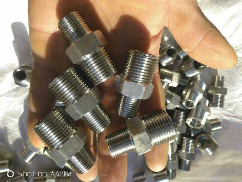 兴达减压器不锈钢转换接头G5/8转NPT3/8（个） - 玖梧精选