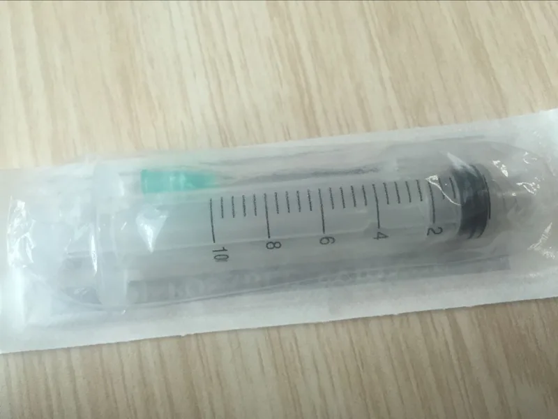 吉春一次性无菌螺纹无针头注射器10ml（箱） - 玖梧精选