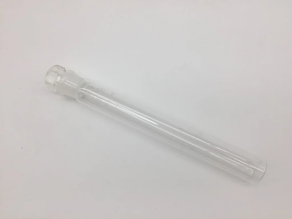 具塞比色管