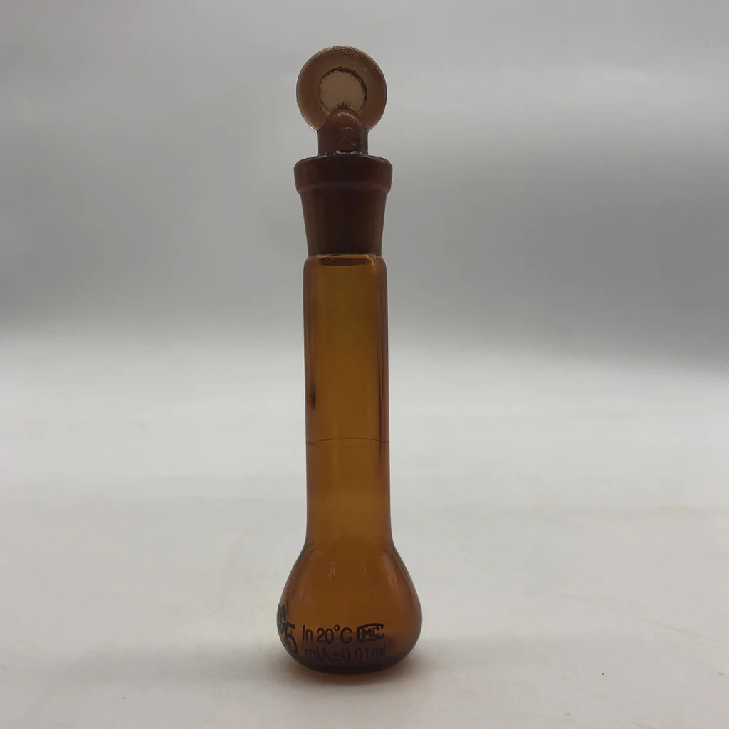 棕色容量瓶(A级)
