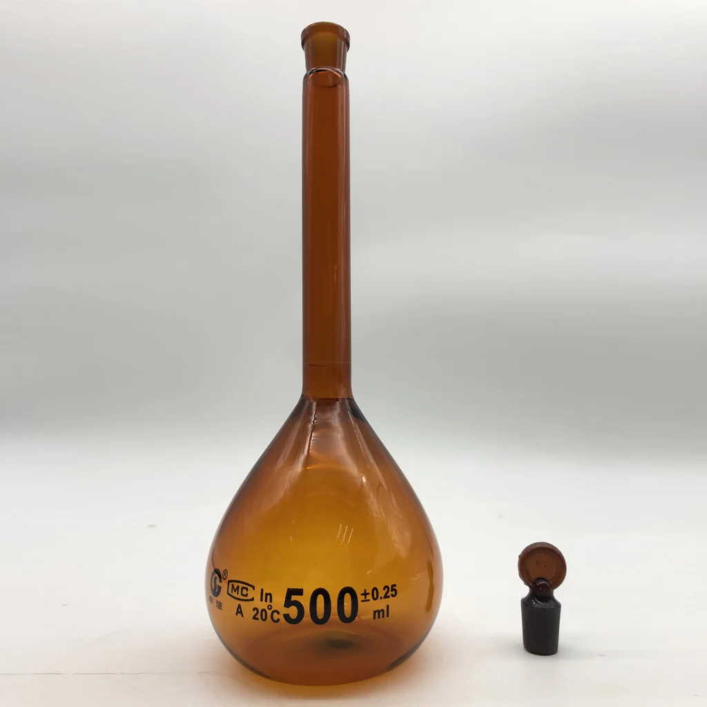 棕色容量瓶(A级)