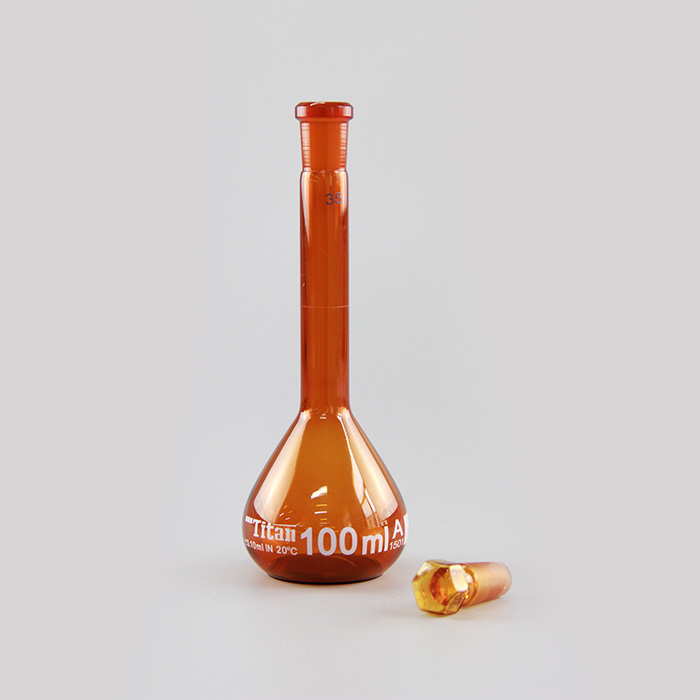 容量瓶（A级）14# 100mL 允差：&plusmn;0.1mL 琥珀色 特优级 包过检 不含证书