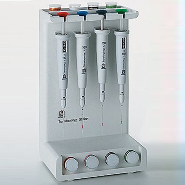 Transferpettor移液器架，可放置4只最大量程为200 &micro;l的移液器