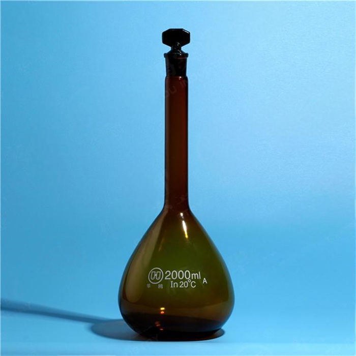 棕色容量瓶(量入式） A级 中硼硅 2000ml - 华鸥