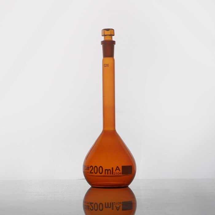 容量瓶（A级）14# 200mL 允差：&plusmn;0.15mL 琥珀色 特优级 包过检 不含证书